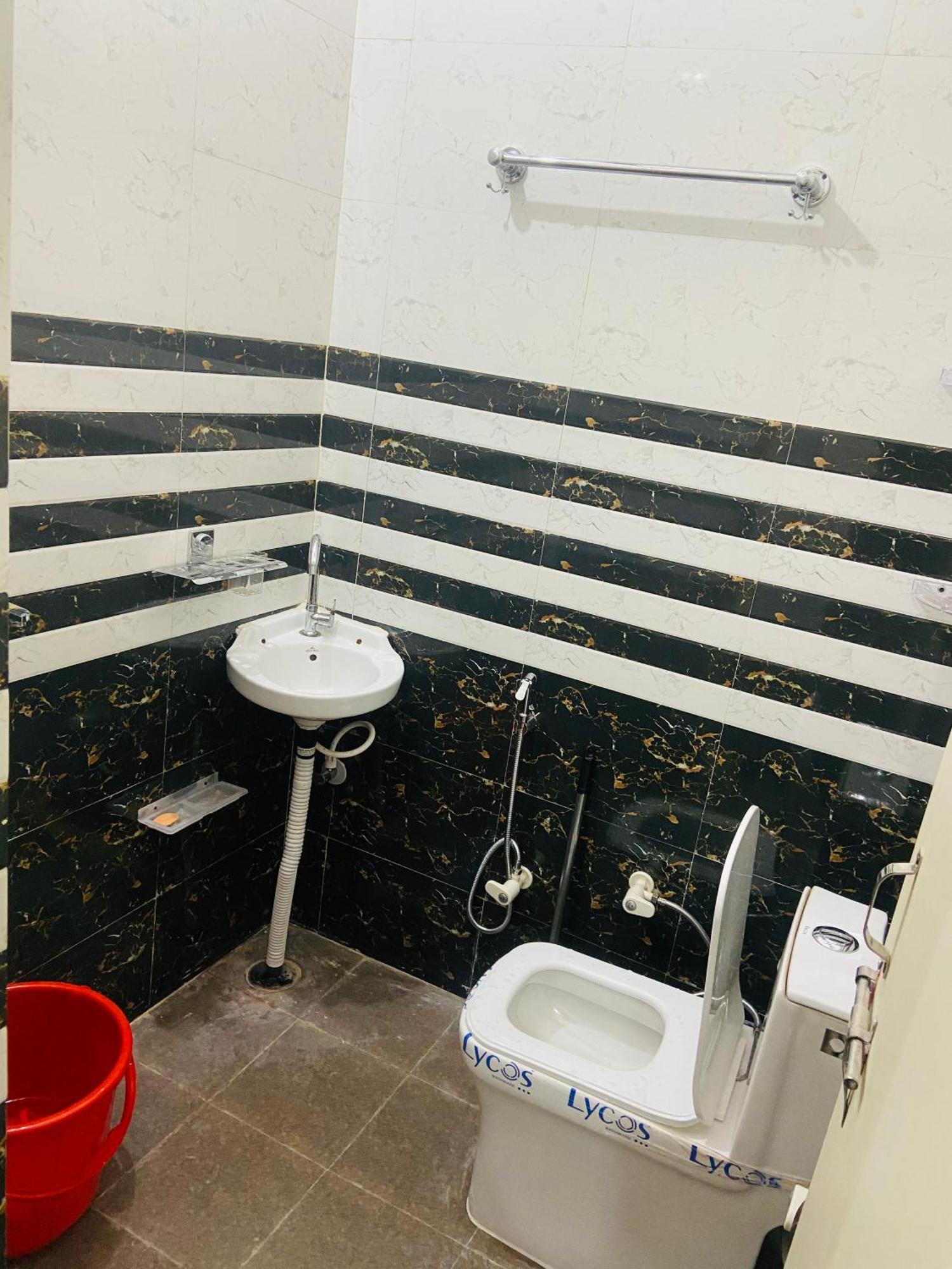 Nirupam Sadan Homestay Vrindāvan Dış mekan fotoğraf