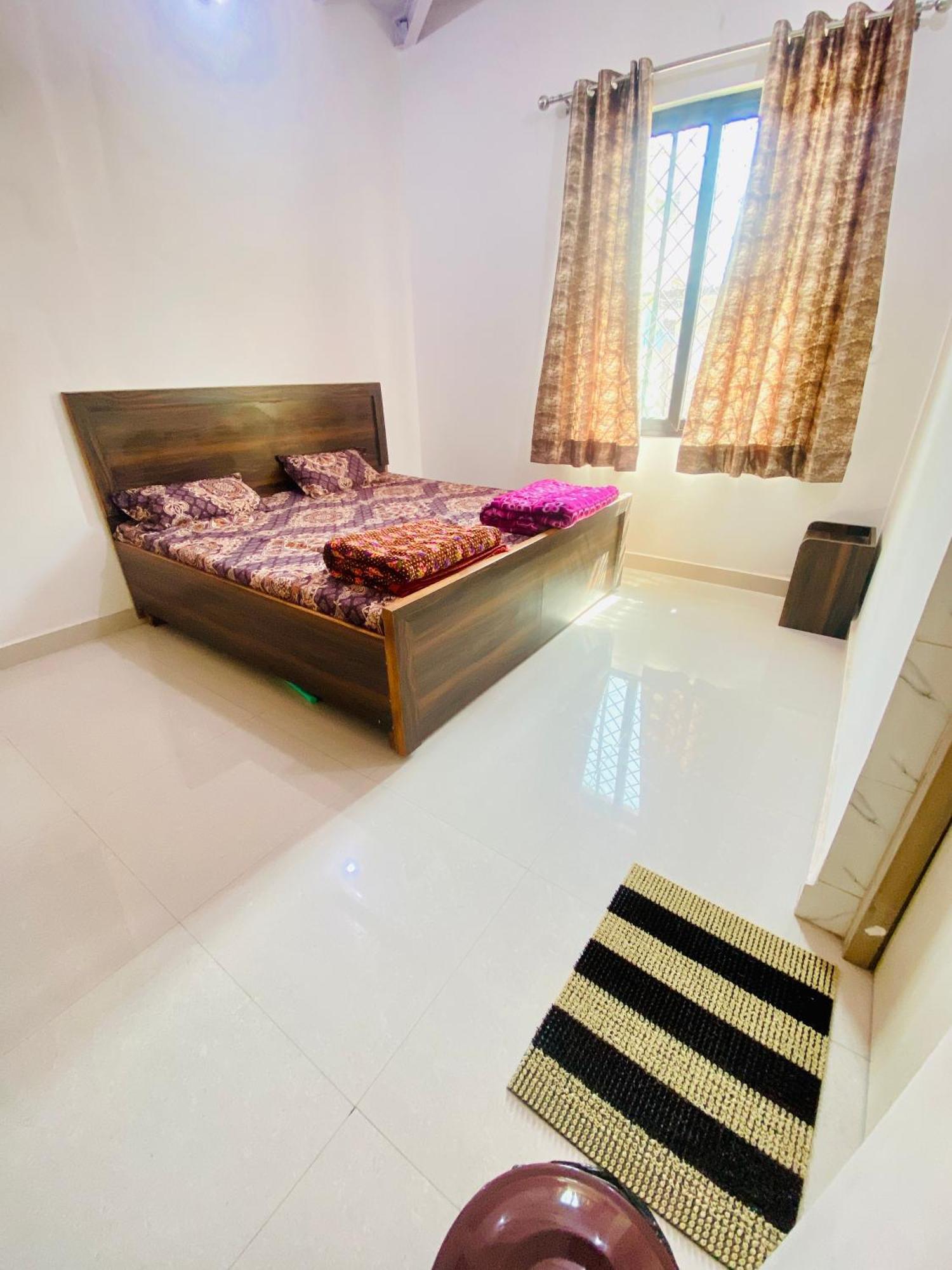 Nirupam Sadan Homestay Vrindāvan Dış mekan fotoğraf